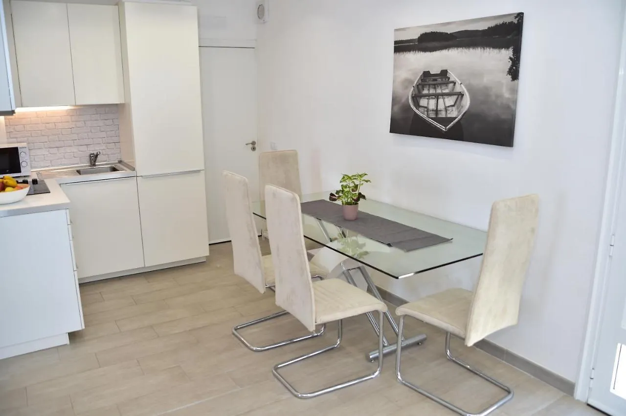 Casa Max Tenerife La Mareta 0*,