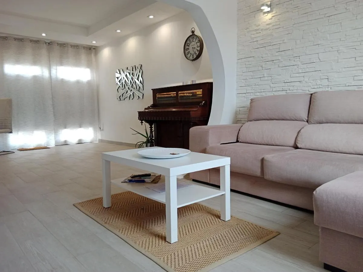 Casa Max Tenerife La Mareta 0*,  España